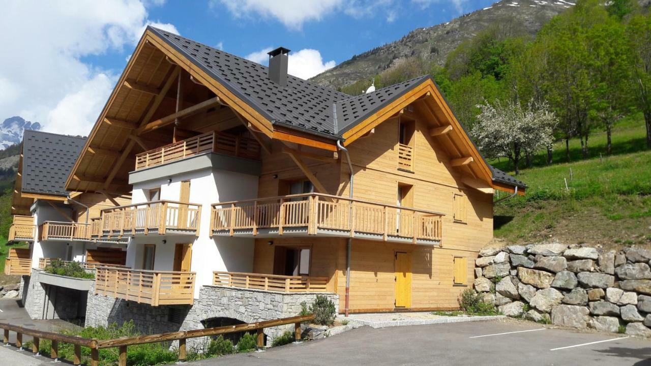 63 Route Du Rochas Apartman Vaujany Kültér fotó
